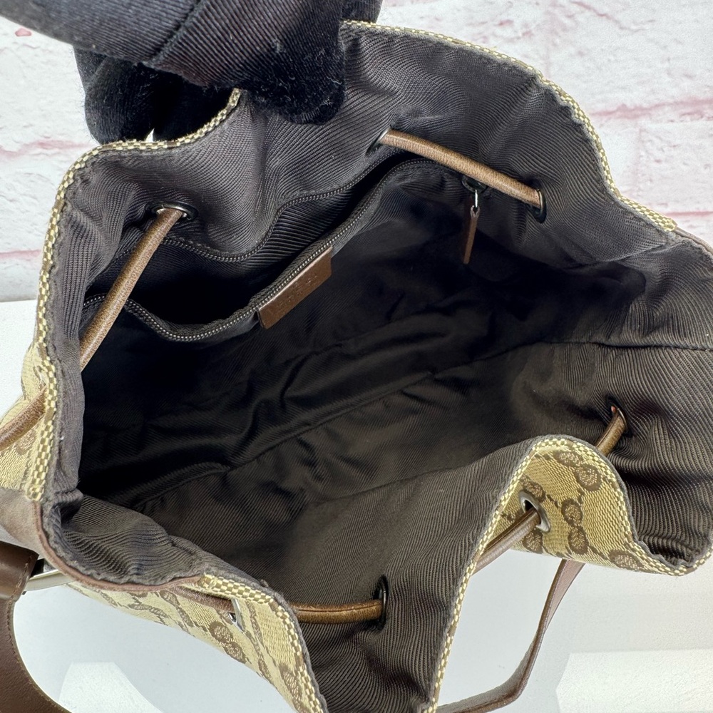 Gucci Vintage Classic GG Monogram Drawstring Shoulder Bag - Picture 11 of 16